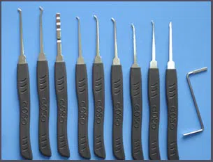 Winchester Locksmiths Winchester, MA 781-313-3403 - 11-car-lock-pick