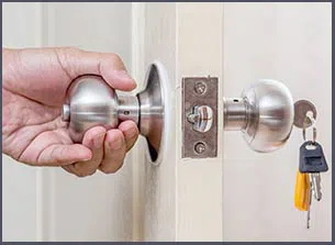Winchester Locksmiths Winchester, MA 781-313-3403 - 8-commercial-lock-out